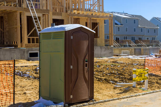 Portable Toilet Options We Offer in Mccaysville, GA